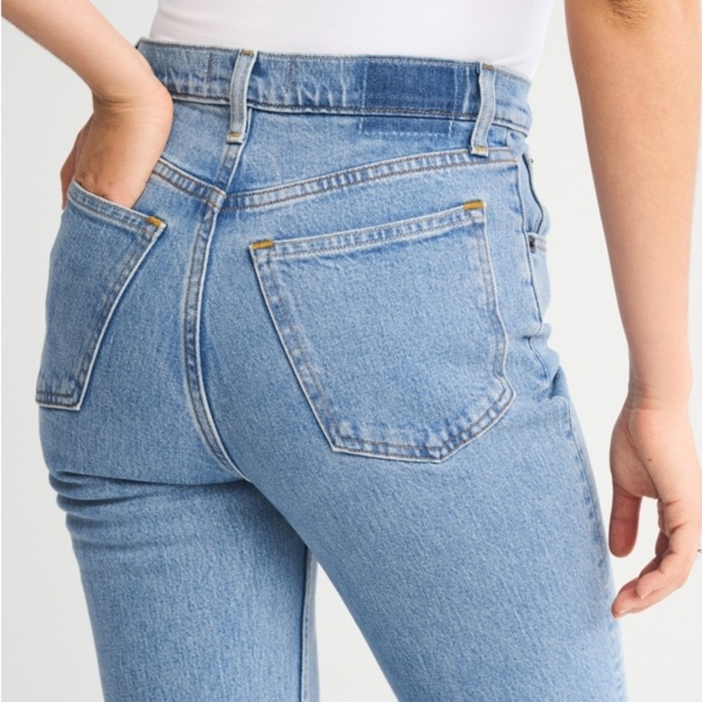 Abercrombie & Fitch The 90s Straight Ultra High Rise Curve Love Size 27/4s - Picture 5 of 15